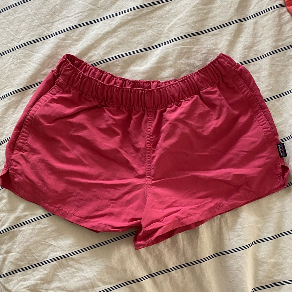 Pink Patagonia baggies 2.5” darker pink